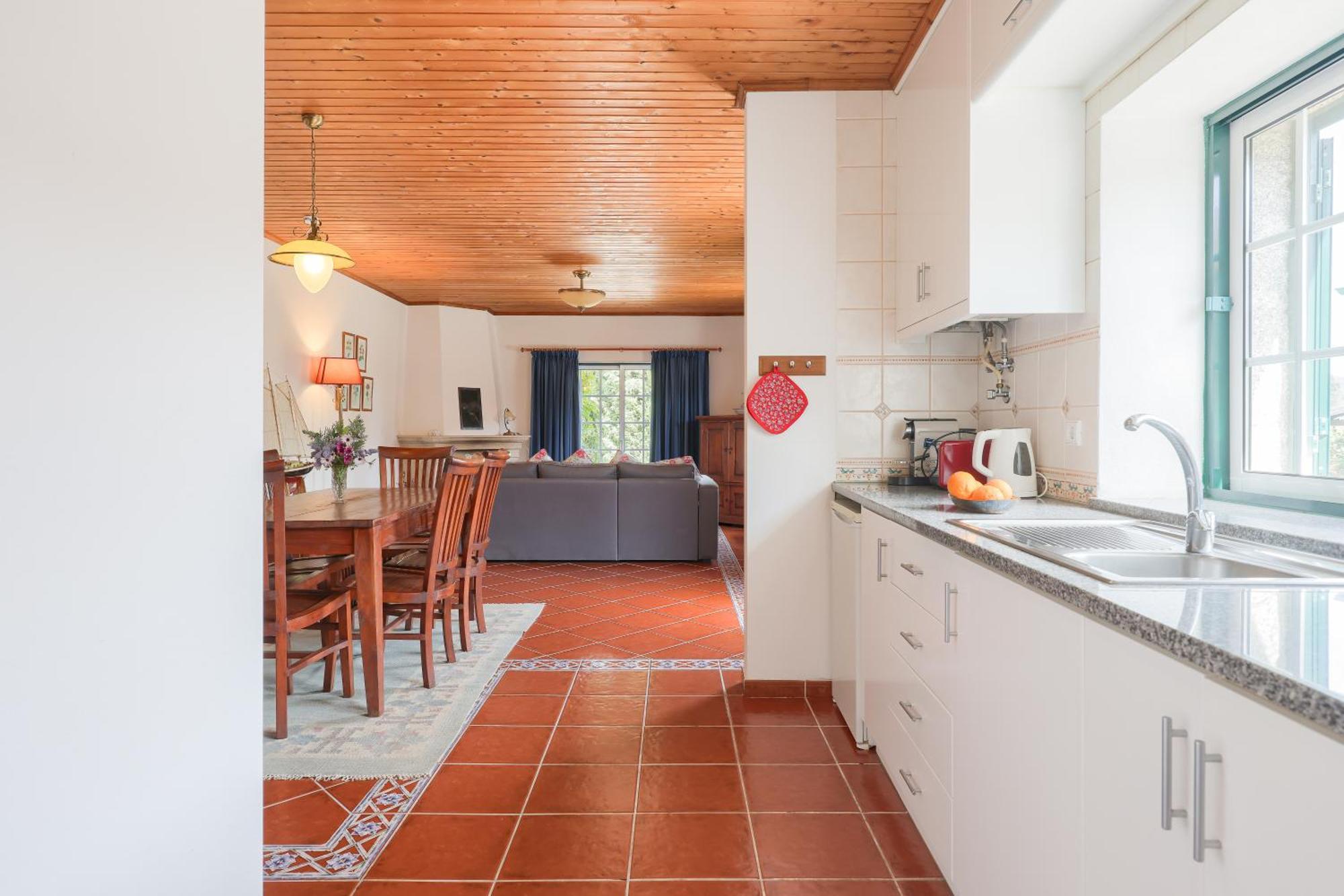 Charming Granite In Beautiful Surroundings Holiday home Casal Diz
