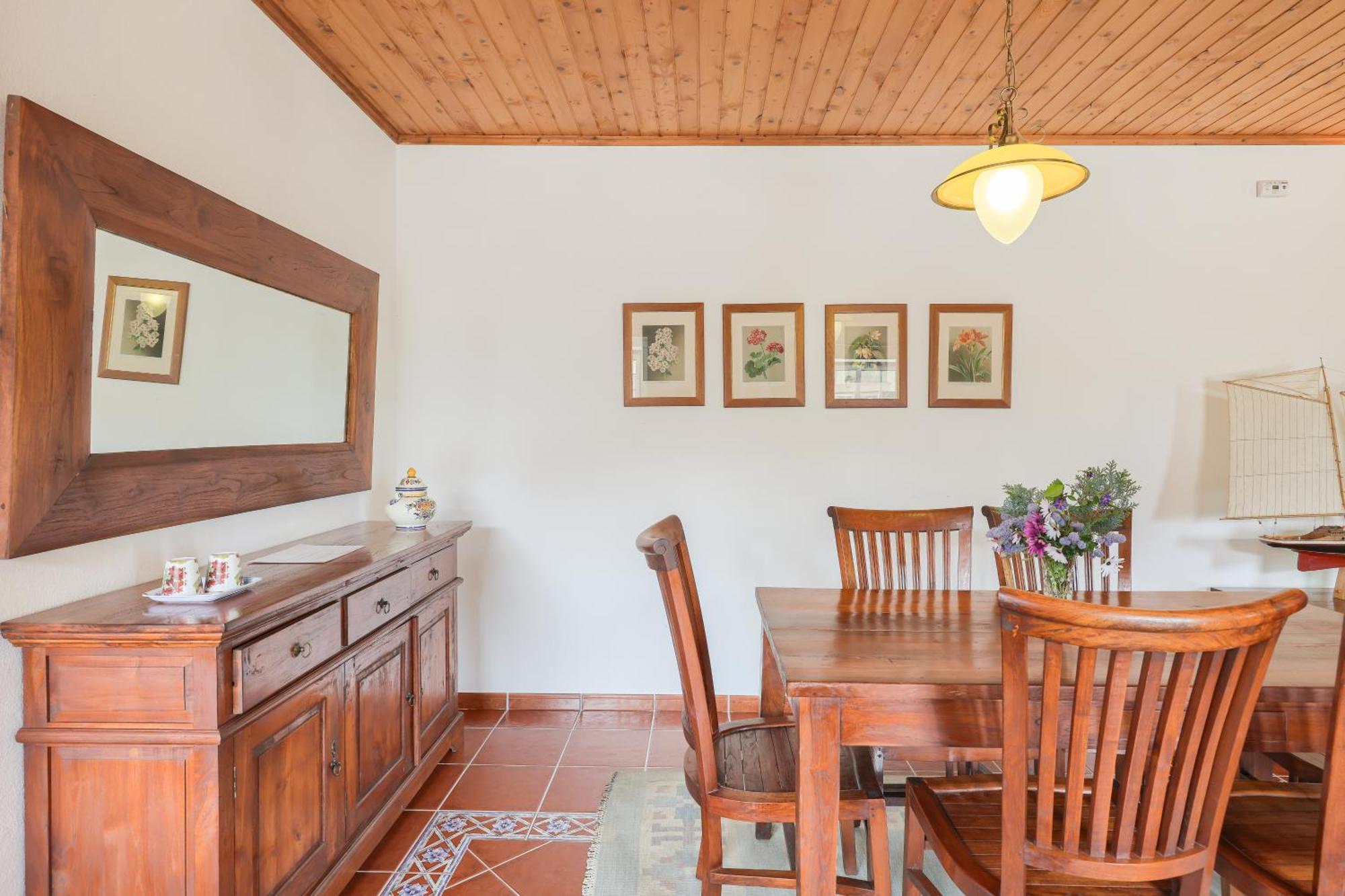 Charming Granite In Beautiful Surroundings Holiday home Casal Diz