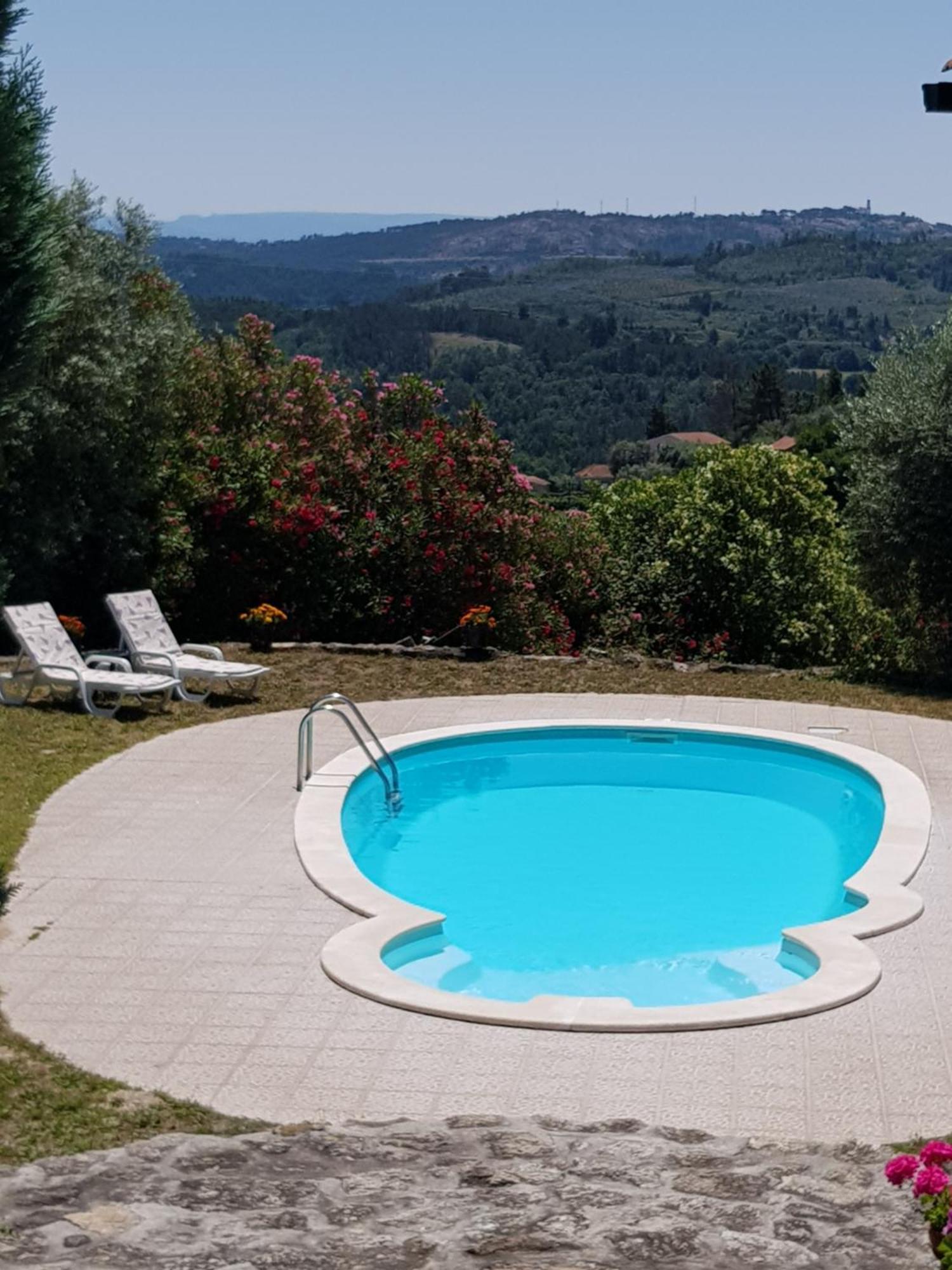 Charming Granite In Beautiful Surroundings Casal Diz
